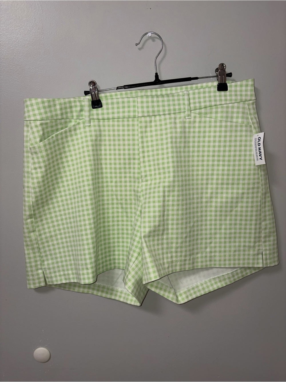 Old Navy High Rise Pixie Shorts Green White Gingham NWT 16 Coastal Vacation - Picture 2 of 4